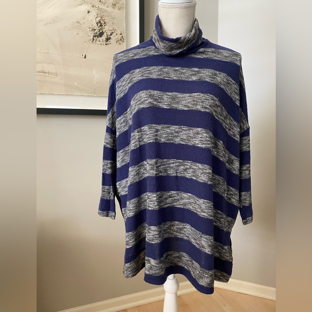 Anthropologie Blue Grey Striped Tunic Sweater Size XS
